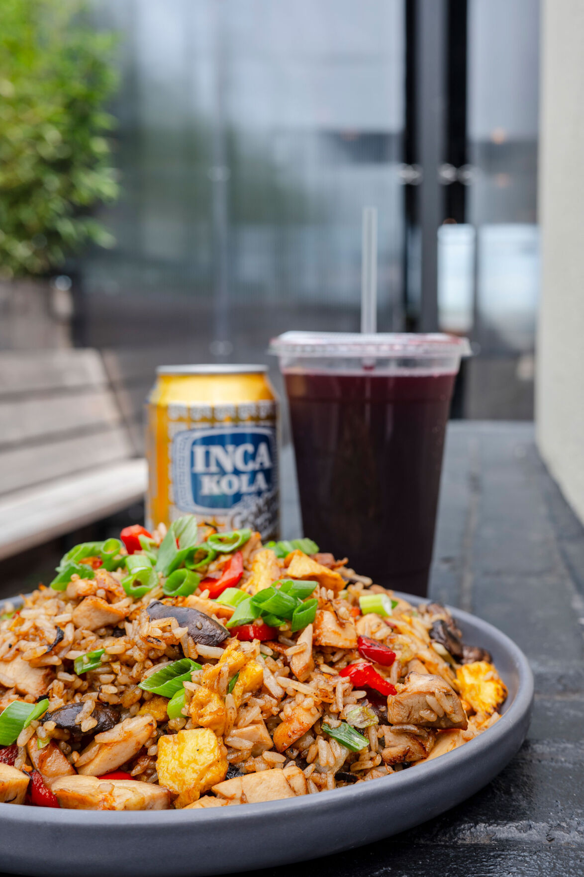 Chaufa with chicha and Inca Kola at Leche De tigre